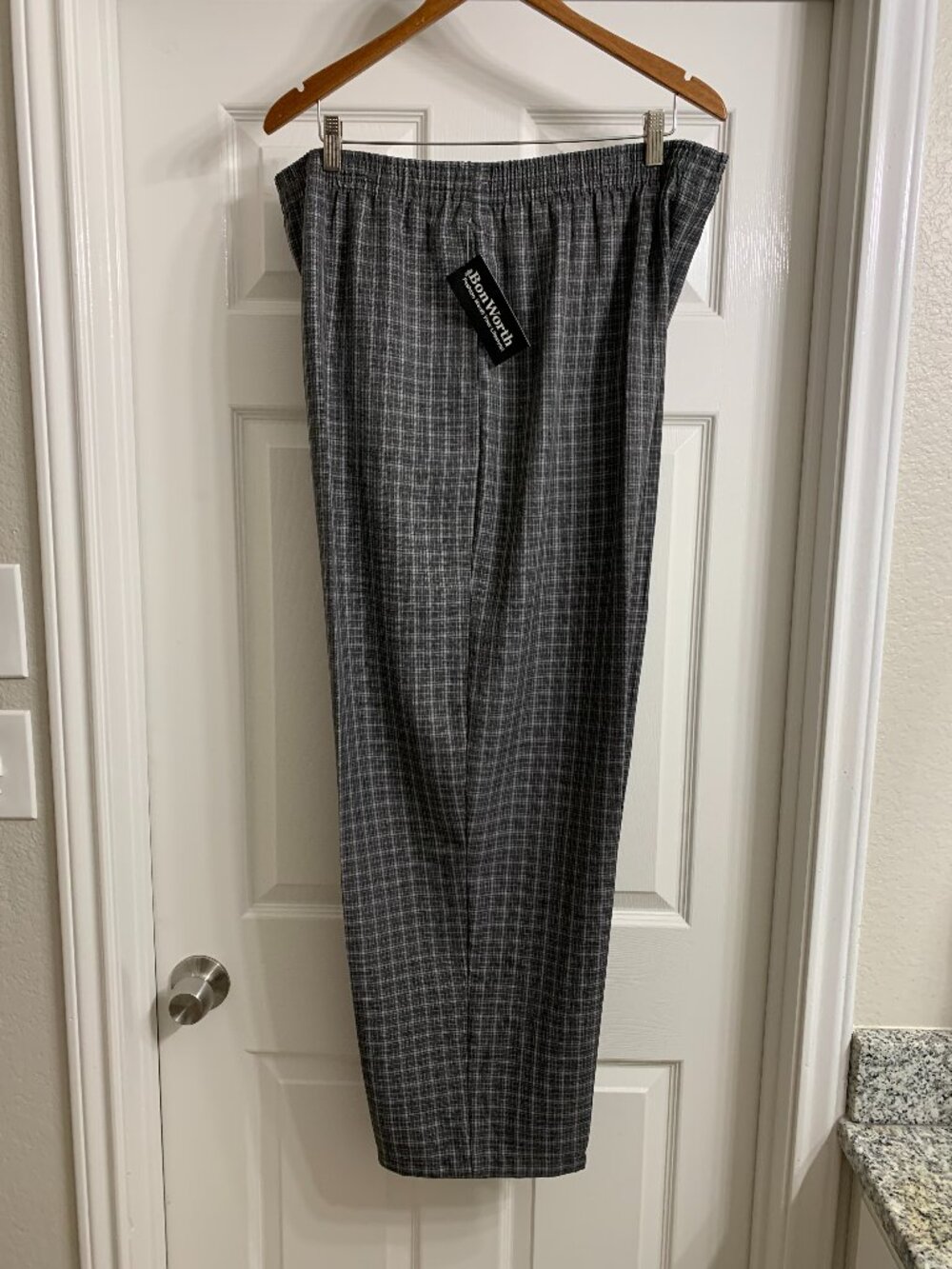 Bon Worth Brand Women's Gray Patterned Dress Pants, Size XL (NWT)